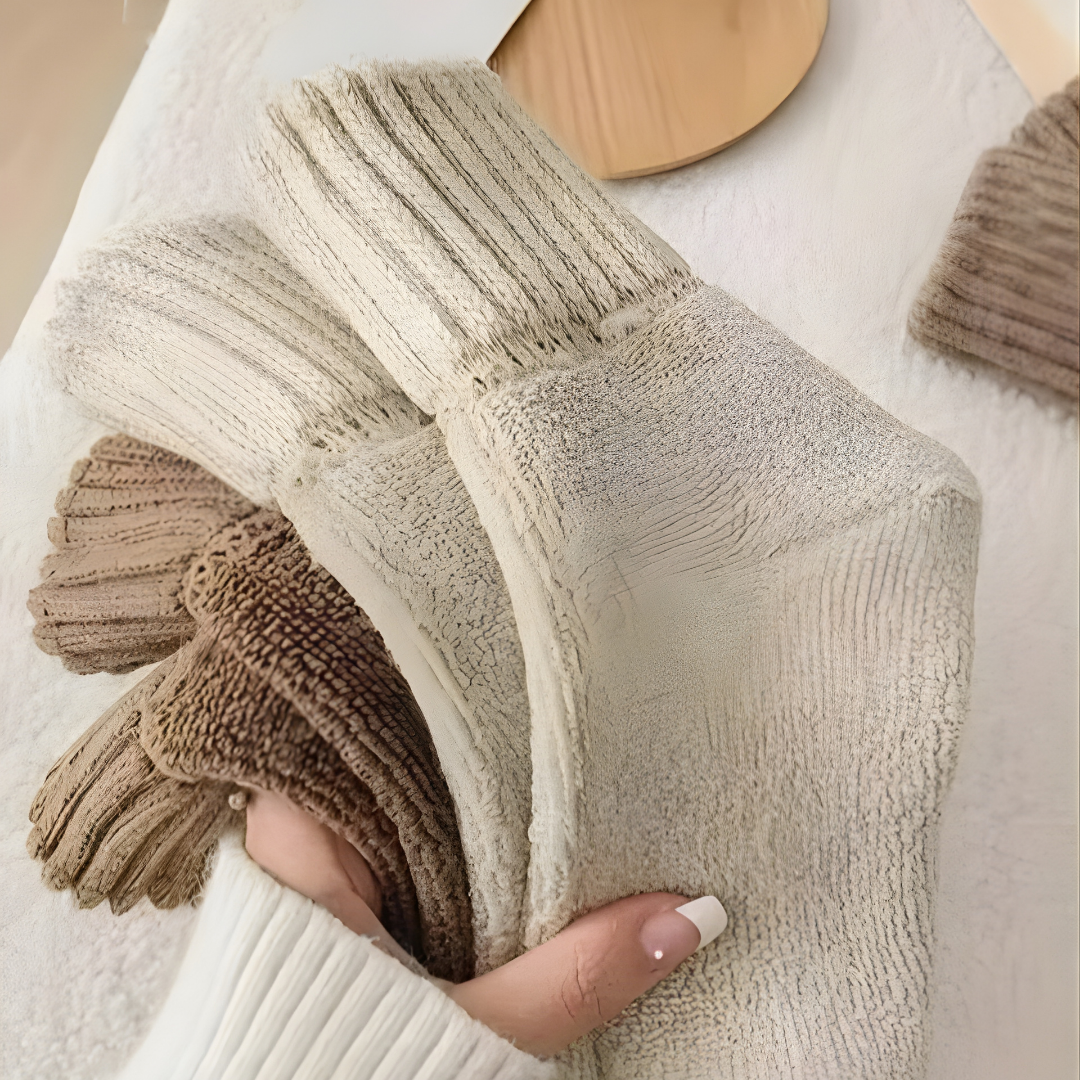 Adora Aura Cozy Socks