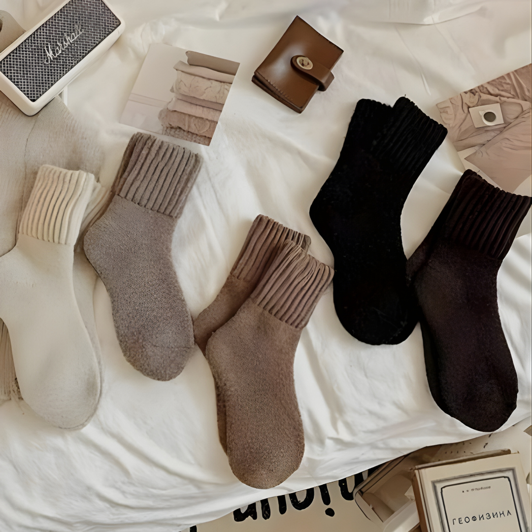 Adora Aura Cozy Socks