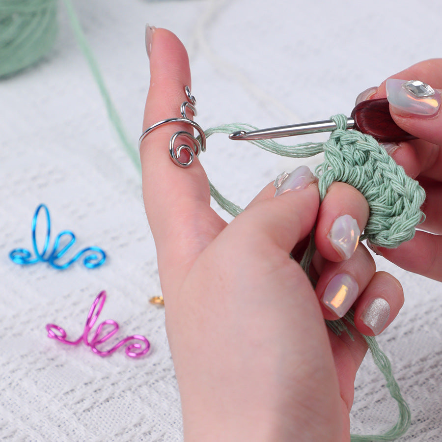 Adora Knitting Winder
